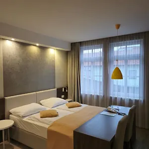 Emonec 3* Ljubljana