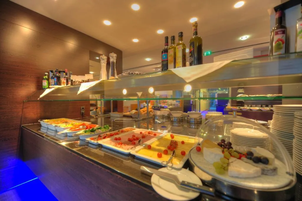Hotel Strudlhof וינה אוסטריה