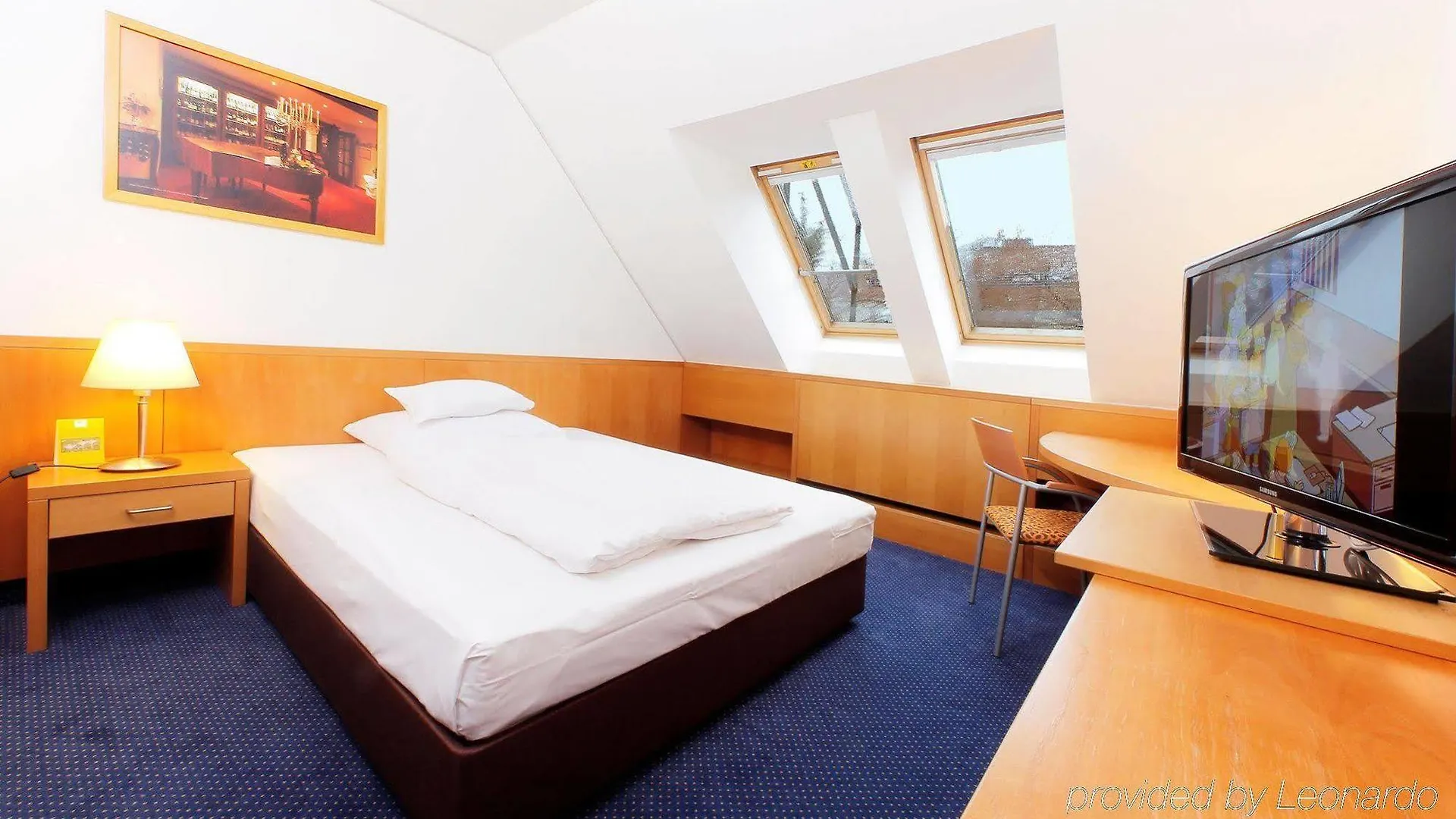 Hotel Strudlhof וינה 4*,